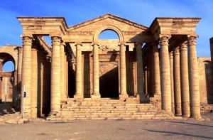 Отново: "Ислямска държава" срина древния град Хатра