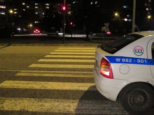 Волво помете жена на пешеходна пътека в Русе, шофьорът избяга