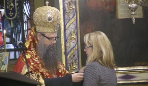 За първи път: Жена получи ордена на Пловдивската митрополия
