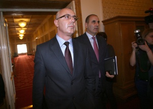 Министерският съвет поиска освобождаването на Вучков