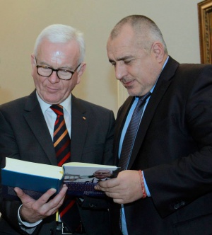 Борисов задължи депутатите от ГЕРБ да прочетат книгата на Пьотеринг