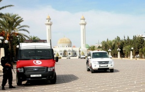 Терористите, открили стрелба в Тунис, са били въоръжени с автомати "Калашников"