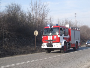 Пожар изпепели шивашки цех в Бургас