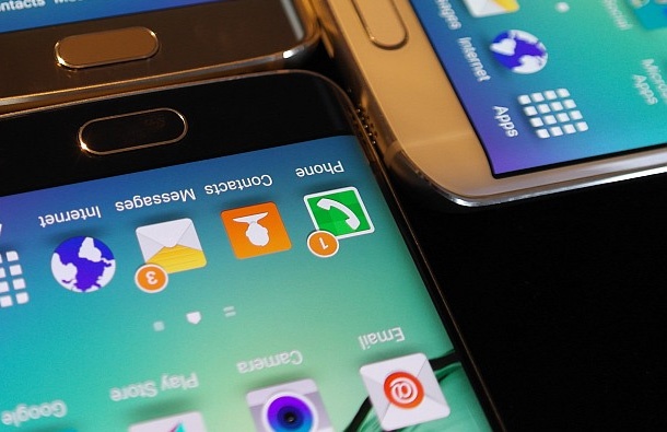 Samsung увеличава производството на Galaxy S6 edge