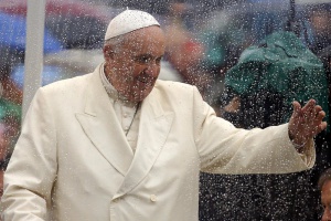 Скандал: Ватикана срещу папата заради епископ, защитил свещеник-педофил