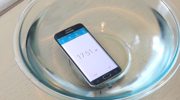 Два брутални теста за издръжливост на Samsung Galaxy S6 edge с изненадващи резултати