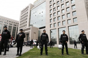 Анкара наложи цензура върху медийното отразяване на заложническата криза в Истанбул