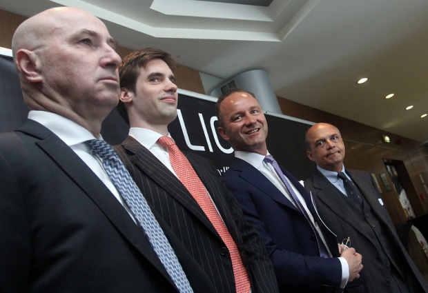 LIC33 поема 900 млн. евро задължения в сделка за 1 евро