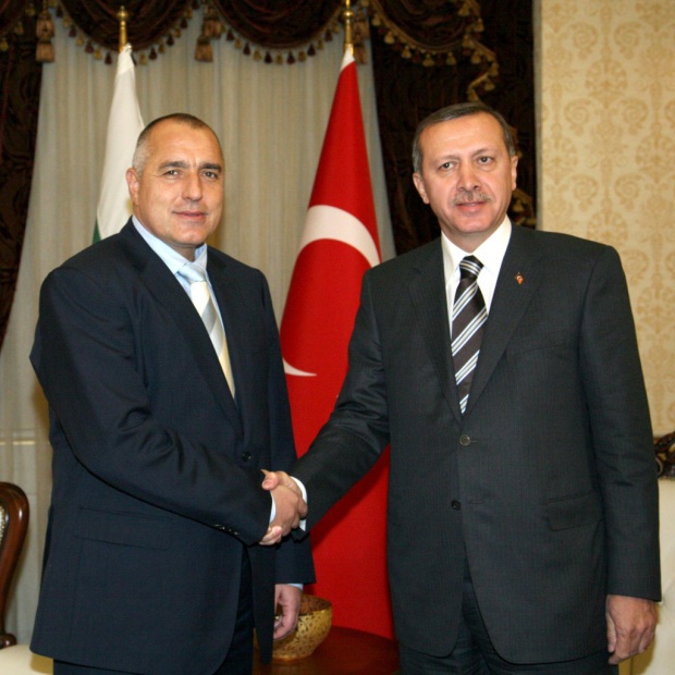 Борисов и Ердоган си говориха по телефона за проблемите на региона