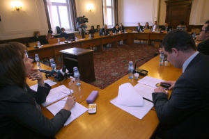 Главният прокурор ще спира финансови операции и сделки за имущество