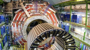 Рестартират големия адронен колайдер в ЦЕРН