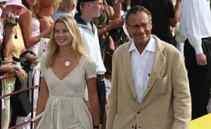 Никита Михалков и Андрей Кончаловски искат помощ от Путин за руски конкурент на "Макдоналдс"