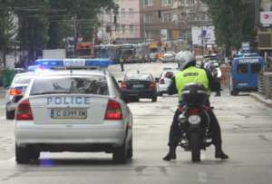 Натоварени пътища и засилени полицейски проверки