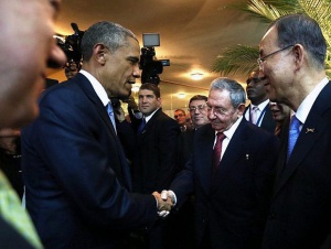 Обама: Проведохме откровен и ползотворен разговор с Раул Кастро