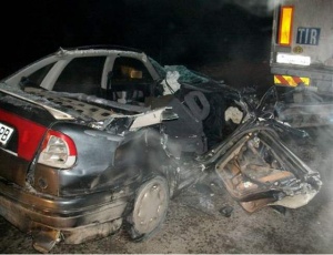 Зверска катастрофа: Трима загинали, тежкоранена жена и 4-годишно дете в кома