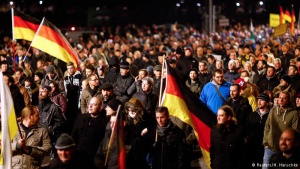 10 хиляди антиислямисти протестираха в Дрезден