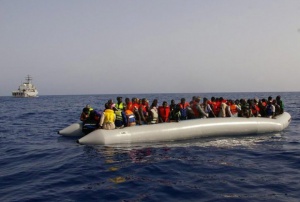 Около 400 нелегални имигранти са се удавили в Средиземно море