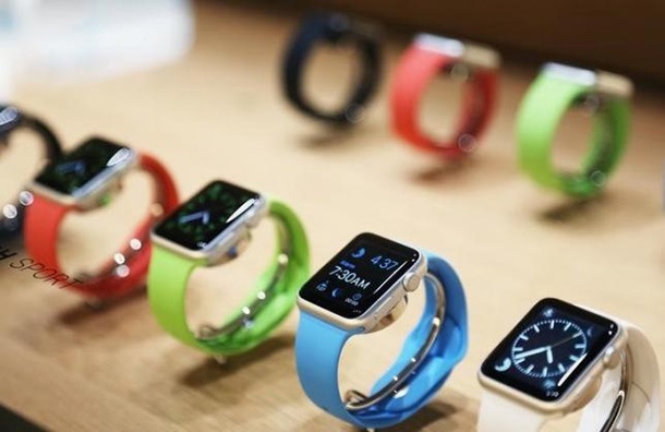 Apple Watch няма да се продава в магазините преди юни