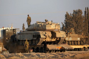 Израел отговори на ракетна атака от Газа