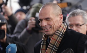 Анархисти изгониха гръцкия финансов министър от кръчма