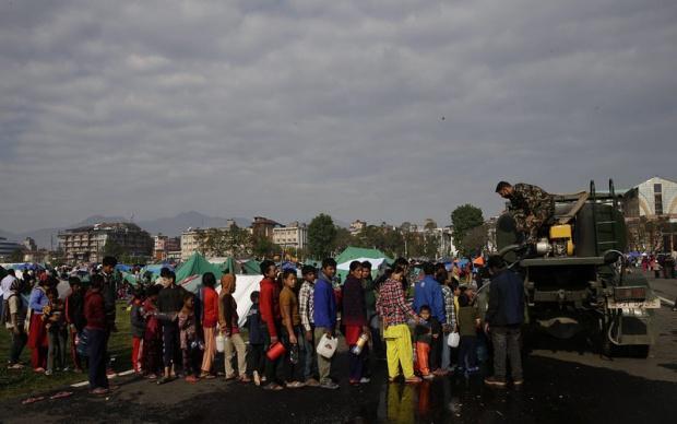 Непал в хуманитарна криза, 3200 са досега откритите жертви