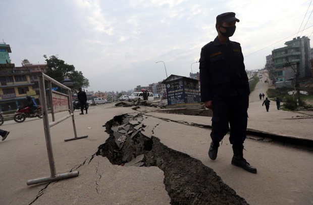 Катманду се е изместил с 3 метра на юг по време на земния трус