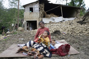 Извадиха трима оцелели 8 дни след земетресението в Непал