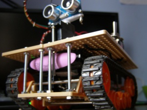 Как трима млади изобретатели прославиха България с малкия робот Пепи?