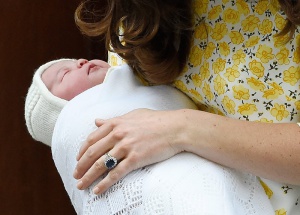 Нейно кралско височество Шарлот Елизабет Даяна -  новата принцеса на Кеймбридж