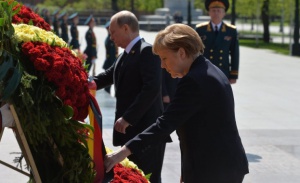Меркел: Поучихме се от горчивия опит, не работим против Русия