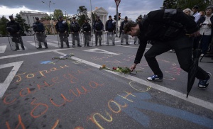 Мирни шествия в 23 града на Македония в подкрепа на полицията