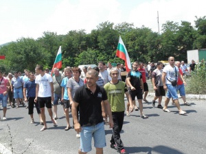 Петричани блокираха пътя за Гърция