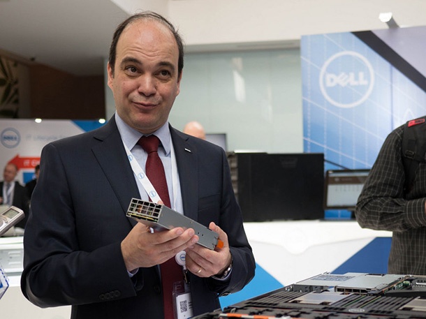 Dell върви стабилно по пътя на възстановяването