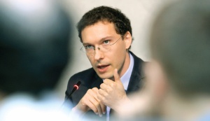 Митов: Твърденията на Лавров, че България и Албания си делят Македония, са безотговорни