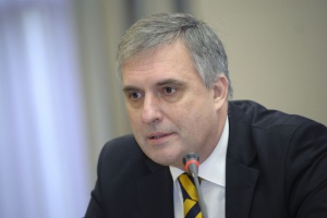 Младите безработни са демотивирани и не търсят работа, заяви Калфин