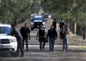 Полицаи и наркобандити се стреляха в Мексико, 44 убити