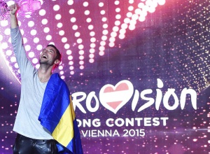 "Герои"-те на Швеция спечелиха "Евровизия 2015" (Снимки)