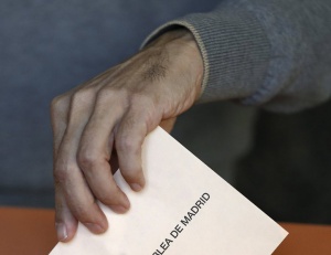 Партиите с призив "анти-корупция" поведоха на местния вот в Испания