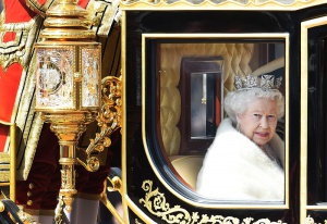 Елизабет II: Ще проведем референдум за  ЕС до края на 2017 г.