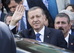 Амбициите на Ердоган ще доведат до сътресения след парламентарния вот