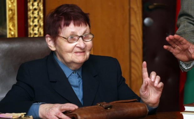 Почина майката на Станишев - Дина Станишева
