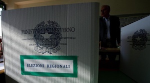 Управляващата партия понесе удар на изборите в Италия