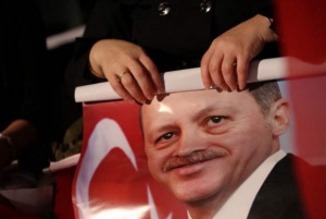 Рекорден брой жени в новия турски парламент