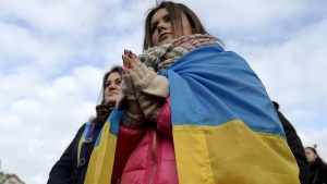 Около 878 000 души са избягали в чужбина заради конфликта в Украйна