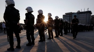 Чистка на полицейски началници в Турция