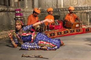 Боливуд наема български роми за филми, 300 вече снимат