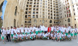 Мария Гроздева развя българското знаме на Олимпийския стадион в Баку