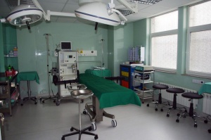 Лекар от Стара Загора остава без работа заради снимки на операция във Фейсбук