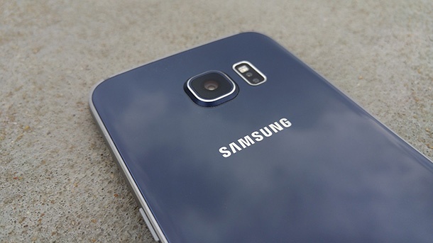 Samsung Galaxy S6 и S6 edge с Android 5.1.1 все пак поддържат снимане в RAW