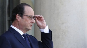 "Уикилийкс": САЩ подслушвали трима френски президенти, включително Оланд